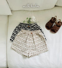 Tulip shorts