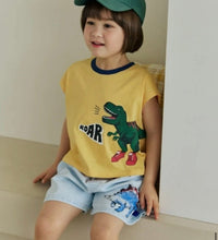 Tail Dino tee