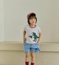 Tail Dino tee