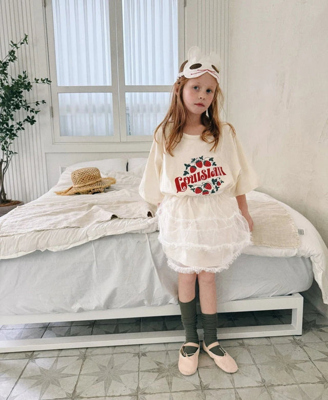 Strawberry tee